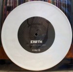 EARTH – Divine And Bright 7%22 (FACT01) (4iB&nbsp;Records)