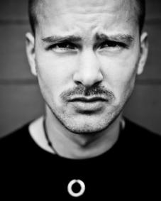 Pianohooligan+251971_364252036969720_1935872